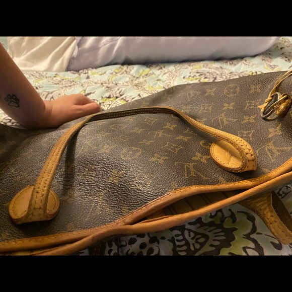 SOLD Authentic Louis Vuitton Neverfull mm - Picture 11 of 11